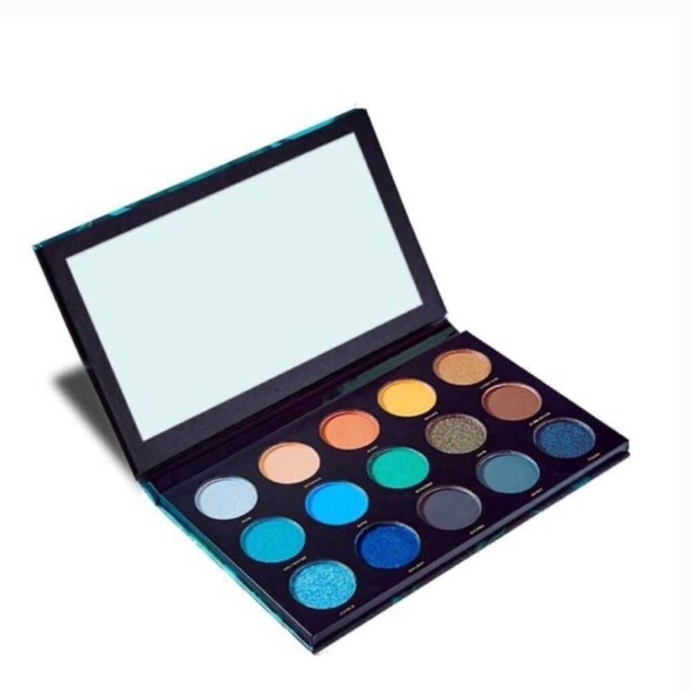 Dazzling Eyeshadow Palette with Blue and Gold Hues